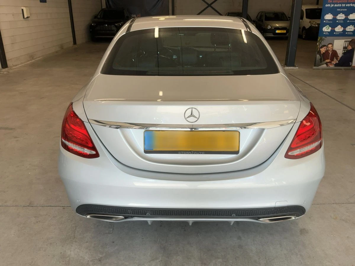 Mercedes-Benz C 180 C 180 CGI AMG Line* ВНОС САМО СРЕЩУ 30%, снимка 4 - Автомобили и джипове - 56198399