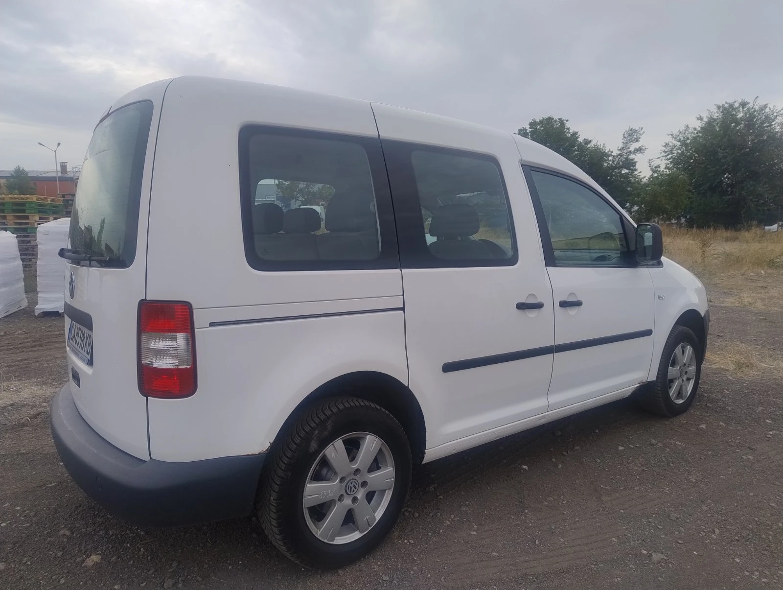 VW Caddy 6+ 1, снимка 3 - Автомобили и джипове - 56225038