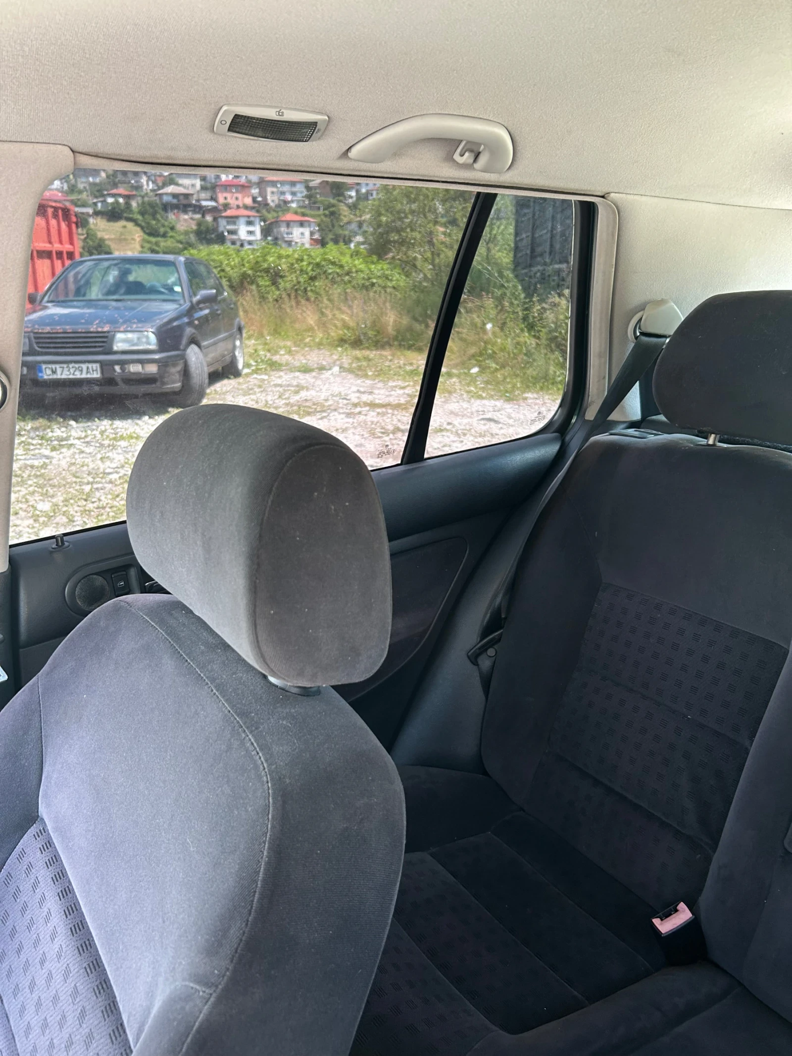 VW Golf, снимка 7 - Автомобили и джипове - 56601300