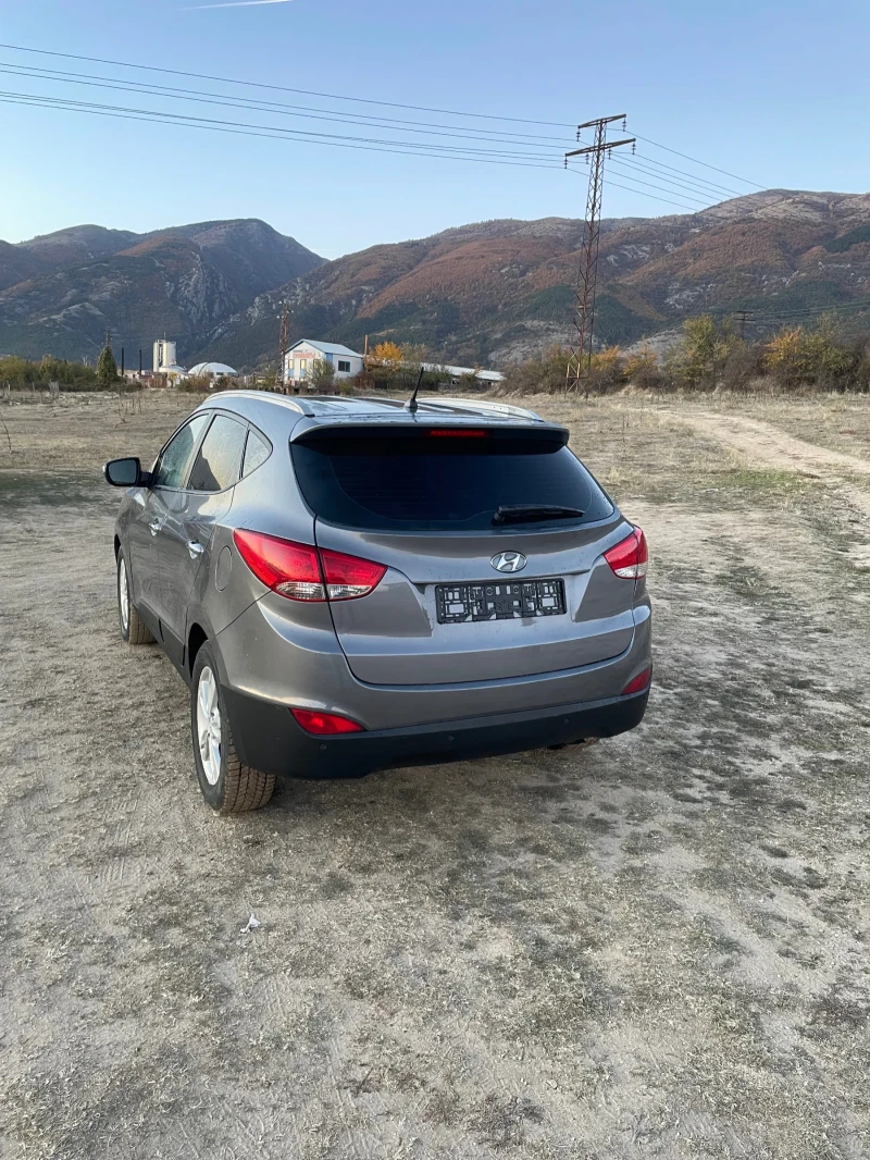 Hyundai IX35 CRDI, снимка 3 - Автомобили и джипове - 47907514