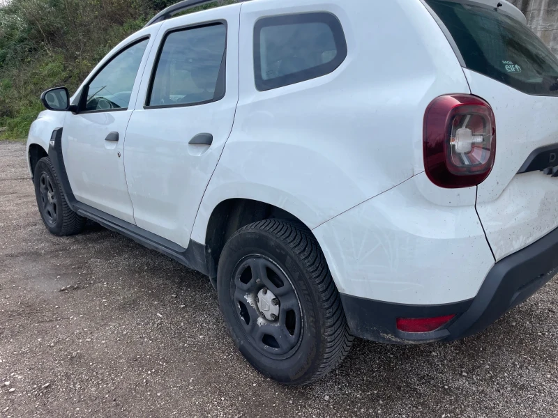 Dacia Duster 1.5 Blue dCi 115 CV 4x2 Prestige, снимка 4 - Автомобили и джипове - 48910821