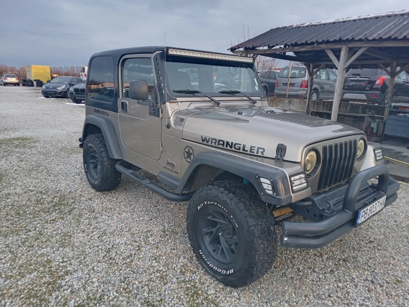 Jeep Wrangler Бензин автоматик , снимка 2 - Автомобили и джипове - 49240290