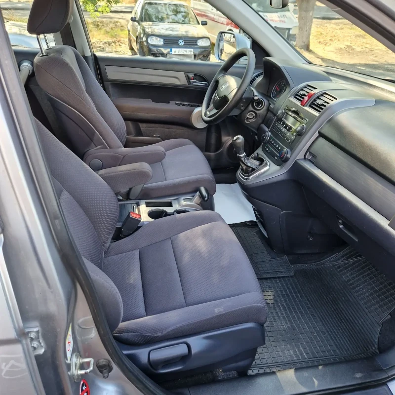 Honda Cr-v 2.2 CTDI, снимка 11 - Автомобили и джипове - 51657618
