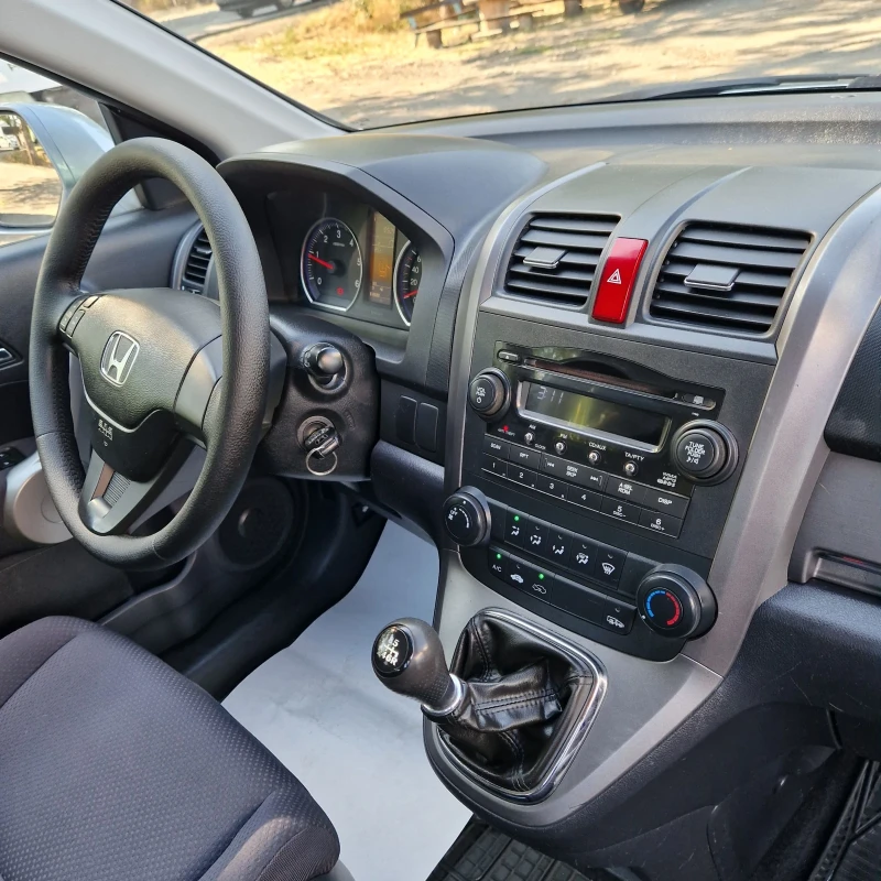 Honda Cr-v 2.2 CTDI, снимка 12 - Автомобили и джипове - 51657618