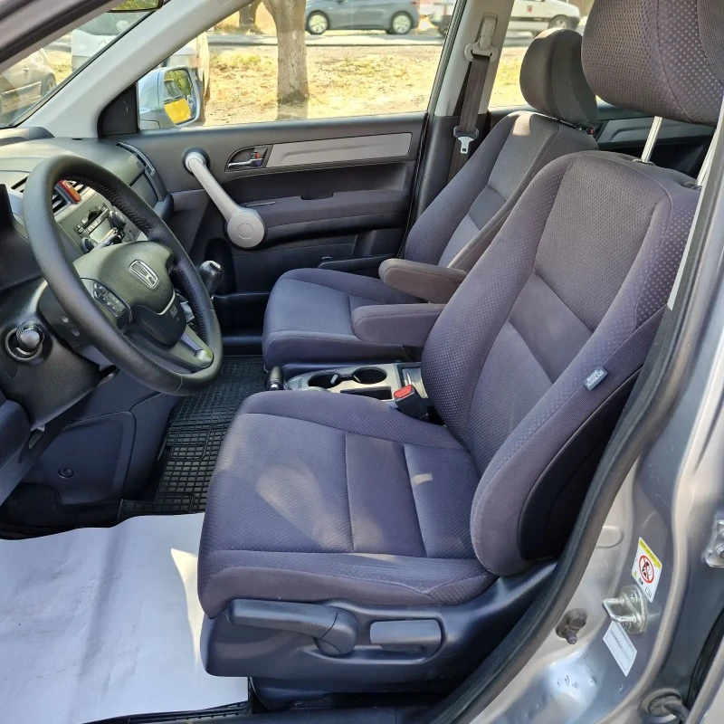 Honda Cr-v 2.2 CTDI, снимка 8 - Автомобили и джипове - 51657618