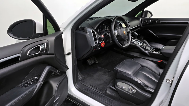 Porsche Cayenne 3.0 autogeorge.com, снимка 10 - Автомобили и джипове - 52015845
