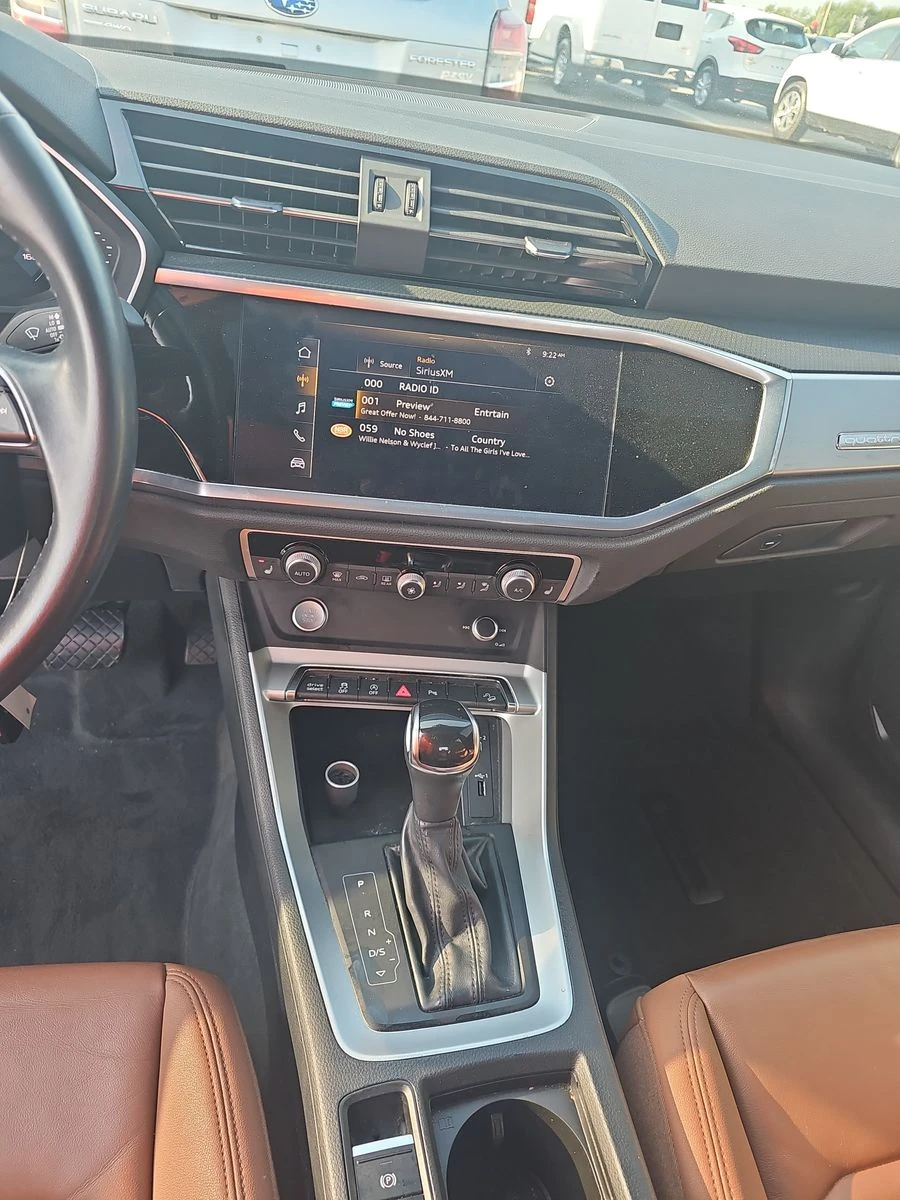 Audi Q3 Premium S-Line* Matrix* Диг.табло* Дистроник* Пано - изображение 10