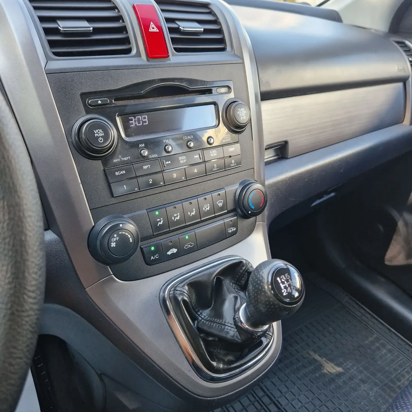 Honda Cr-v 2.2 CTDI - изображение 10
