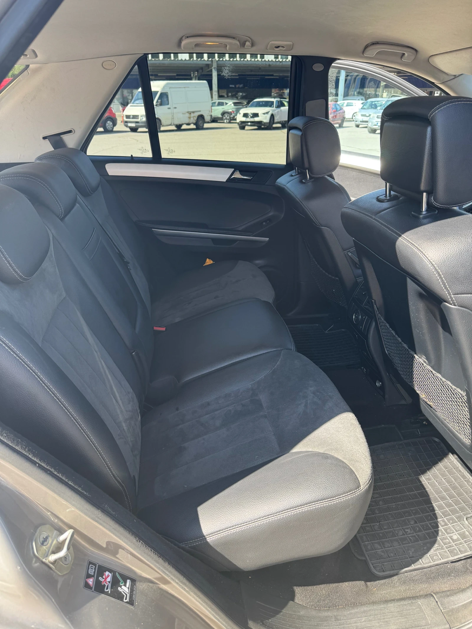 Mercedes-Benz ML 320 320 cdi ГАРАЖЕН - изображение 8