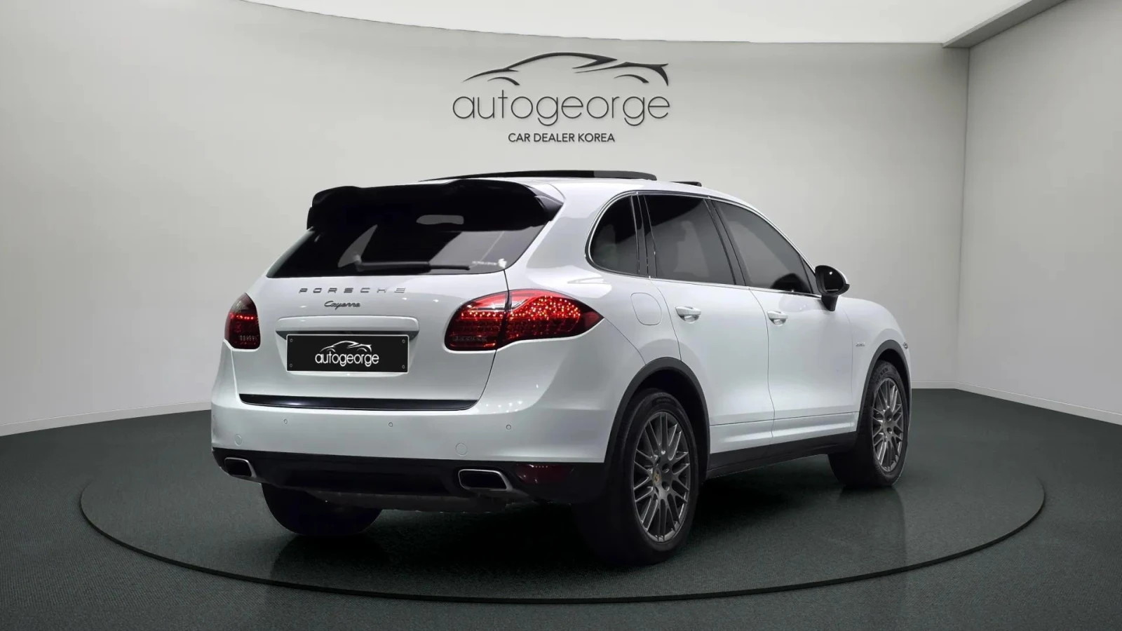 Porsche Cayenne 3.0 - изображение 2