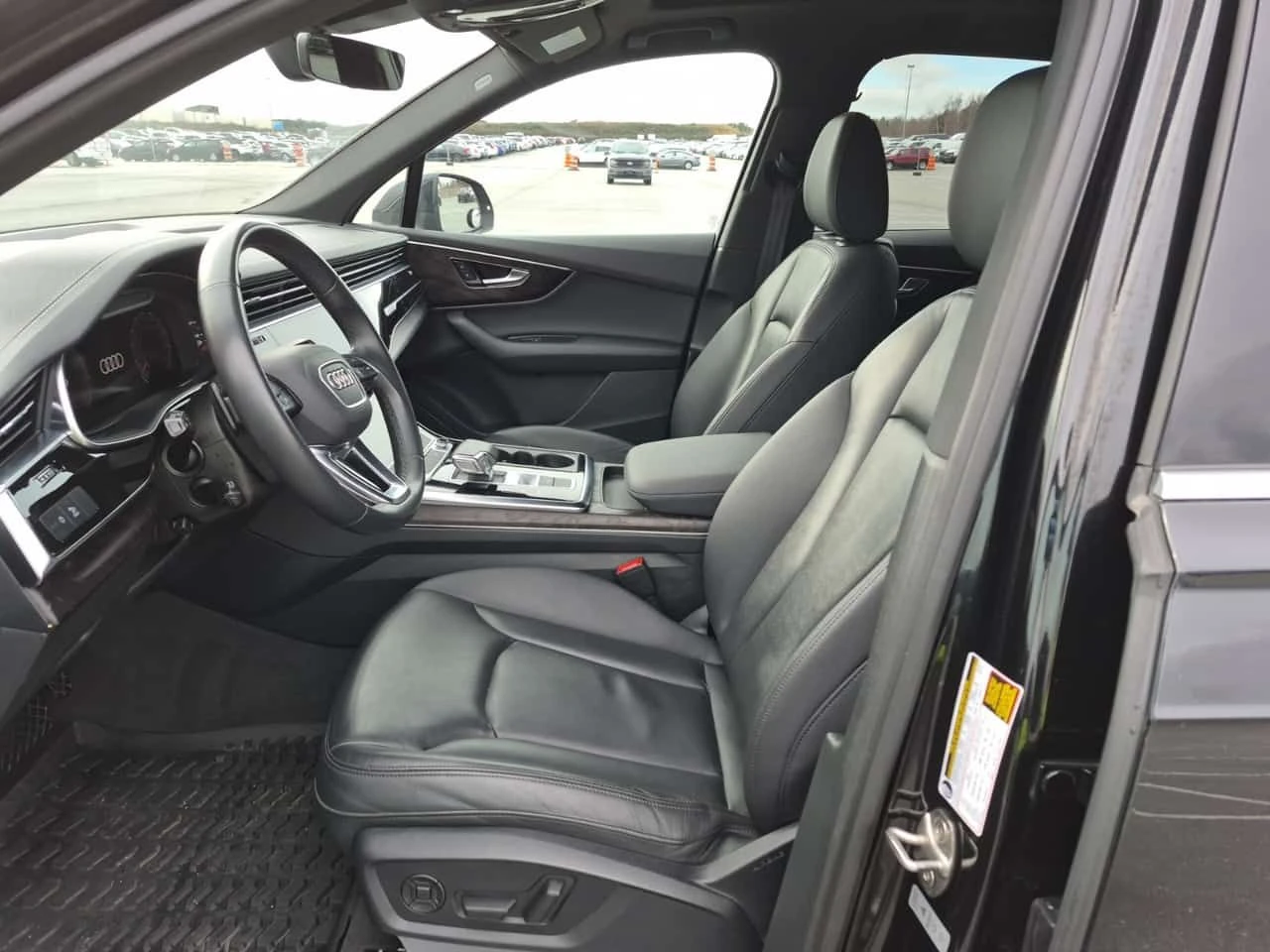 Audi Q7 * KOMFORT * CARFAX * 7 МЕСТА * ПАНОРАМА * KEYLESS - изображение 5