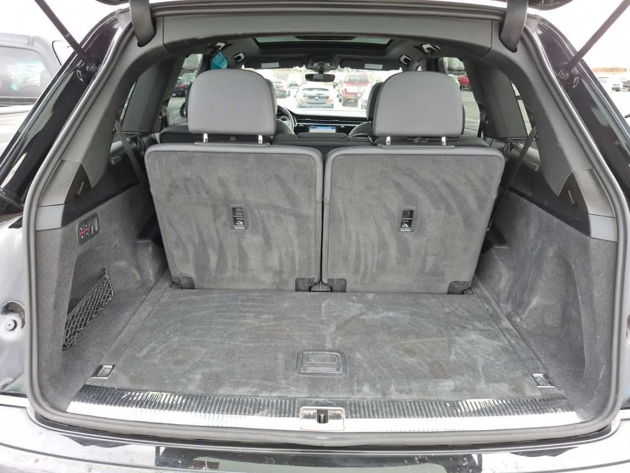 Audi Q7 * KOMFORT * CARFAX * 7 МЕСТА * ПАНОРАМА * KEYLESS, снимка 15 - Автомобили и джипове - 53725897