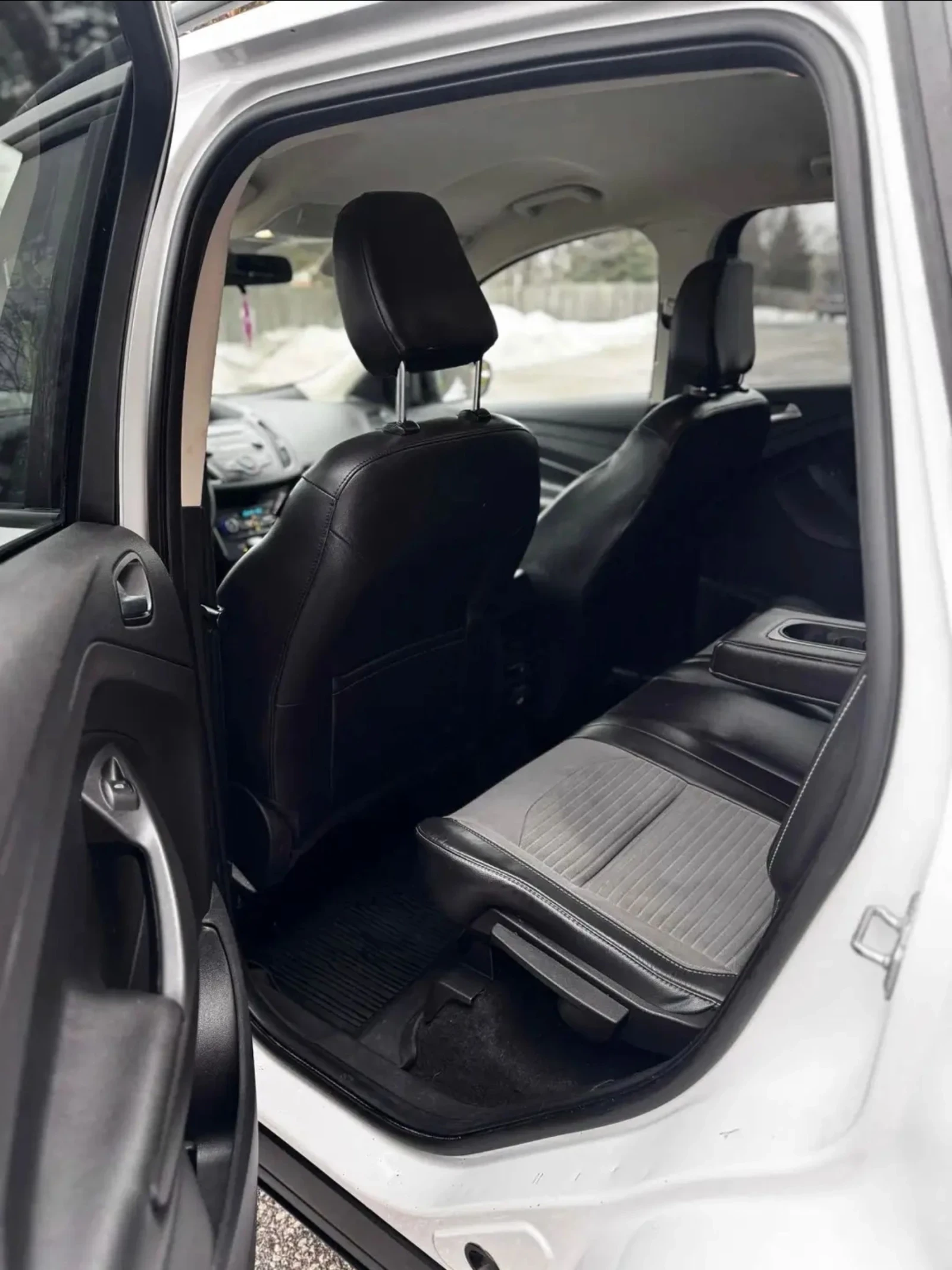 Ford Escape 2018/137k.km/KEYLESS/PODGREV/CAMERA/4x4, снимка 16 - Автомобили и джипове - 53795873