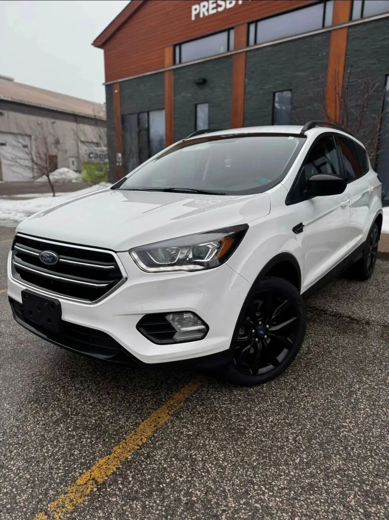Ford Escape 2018/137k.km/KEYLESS/PODGREV/CAMERA/4x4, снимка 3 - Автомобили и джипове - 53795873