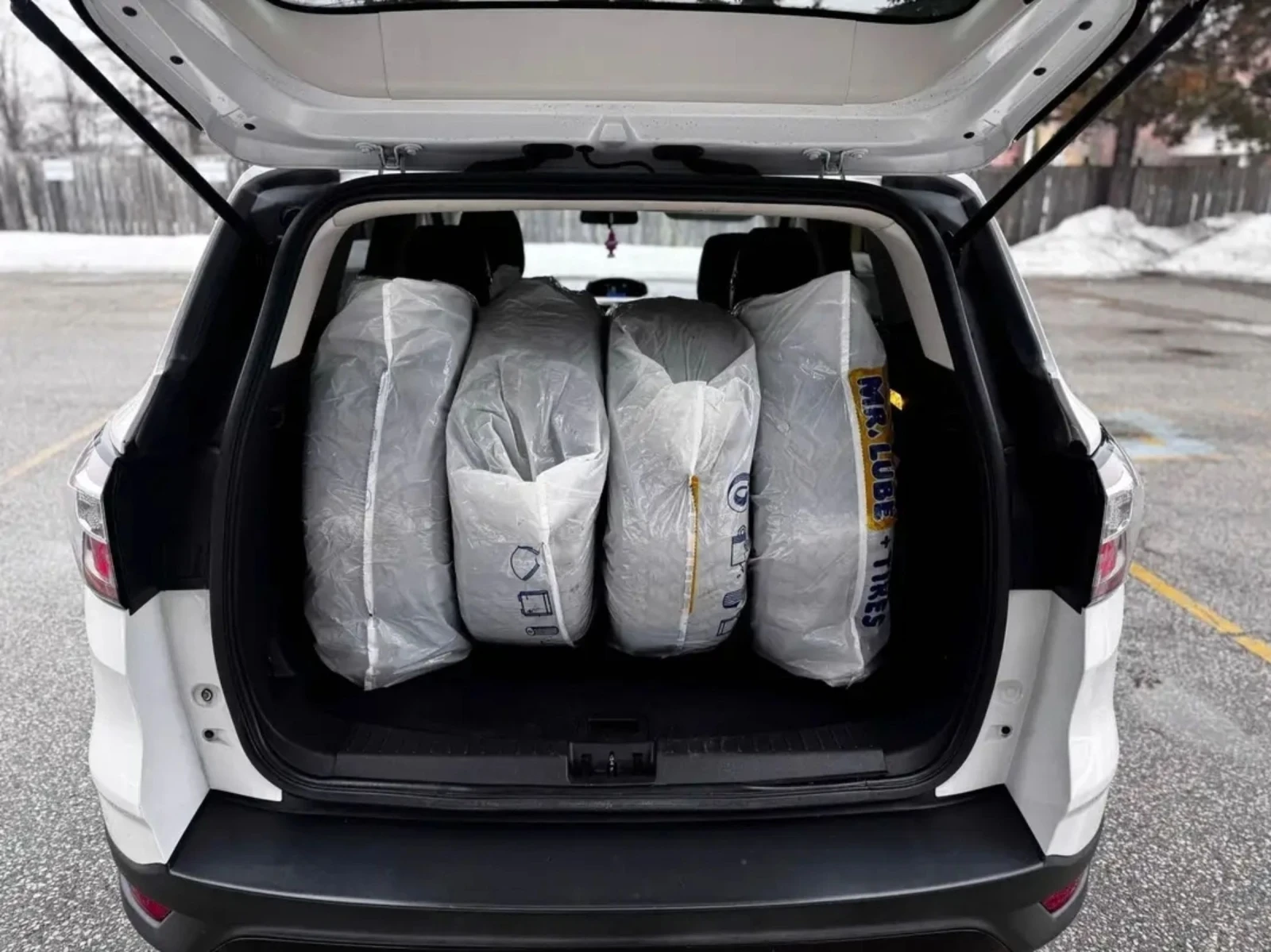 Ford Escape 2018/137k.km/KEYLESS/PODGREV/CAMERA/4x4, снимка 9 - Автомобили и джипове - 53795873