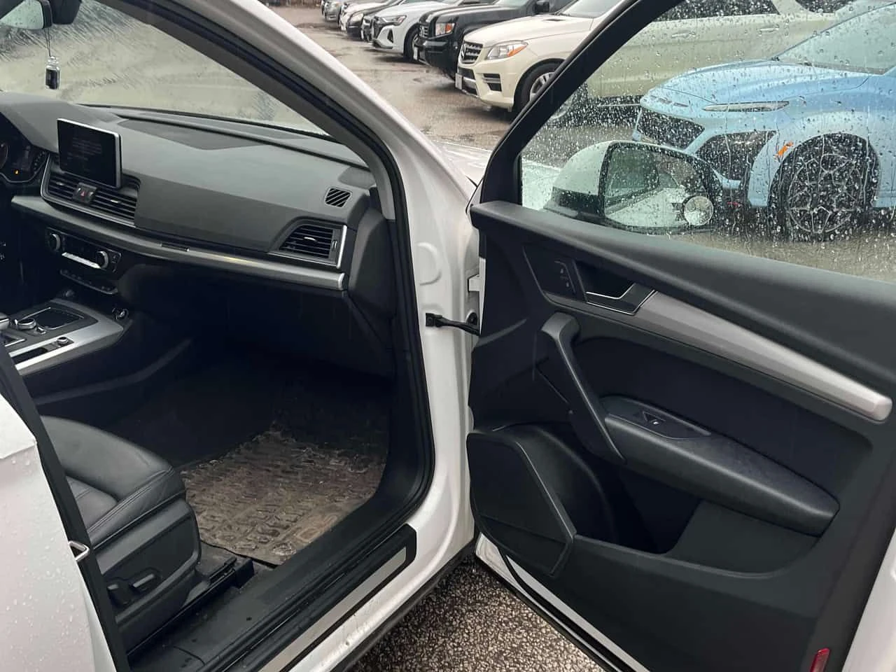 Audi Q5 PROGRESSIV/CARFAX/ПАНОРАМА/ПОДГРЕВИ, снимка 14 - Автомобили и джипове - 53929605