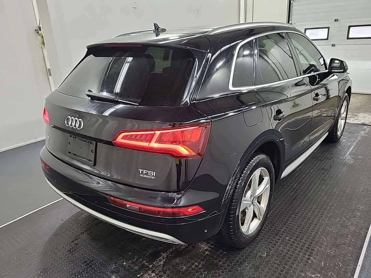 Audi Q5 * PREMIUM PLUS * CARFAX * ��� ����� * ���� | Mobile.bg � ����������� 3