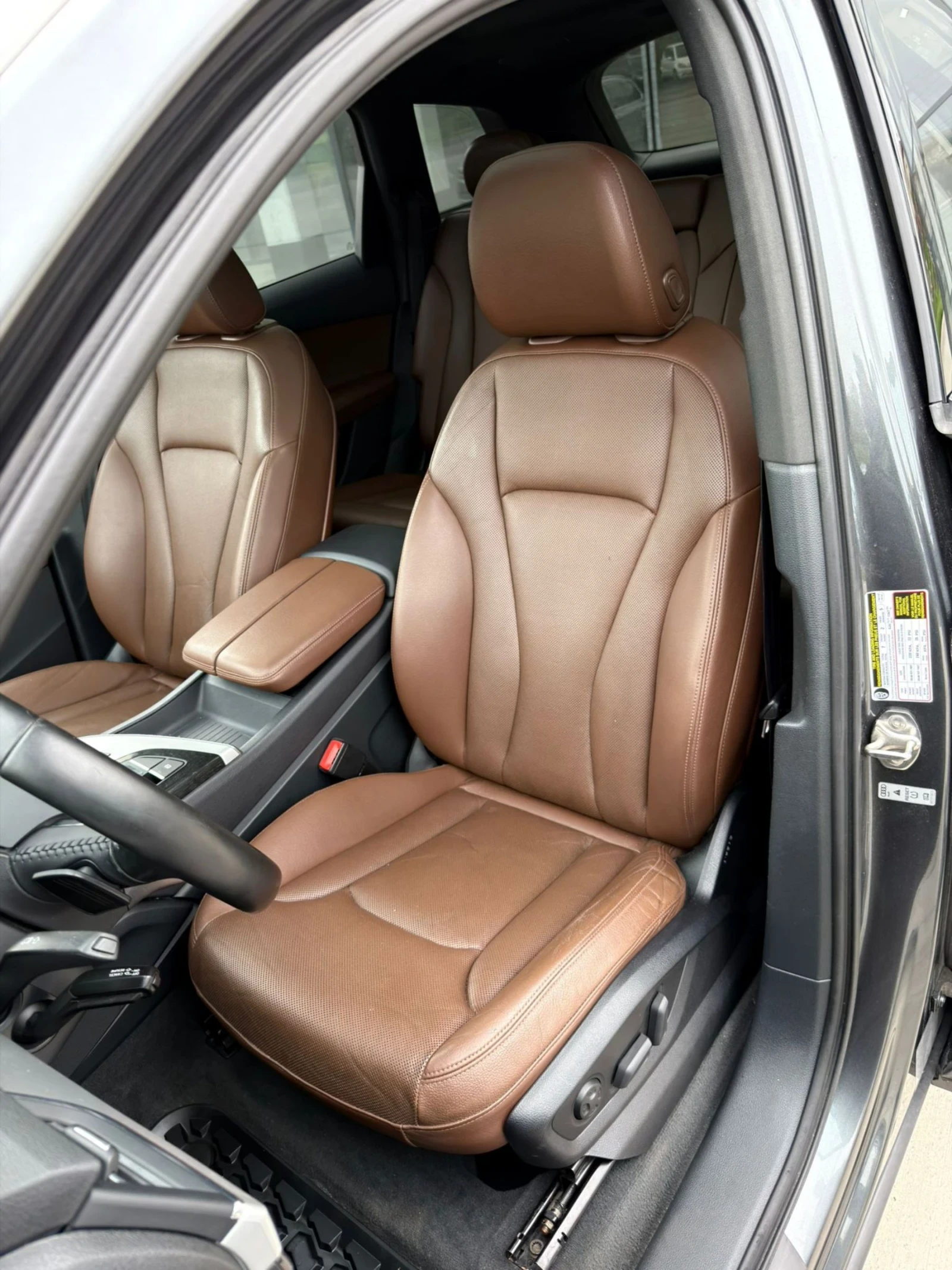 Audi Q7 3.0TFSI/S-line/Full/6+ 1/360/Pano/Обдухване/Bose, снимка 11 - Автомобили и джипове - 54222265