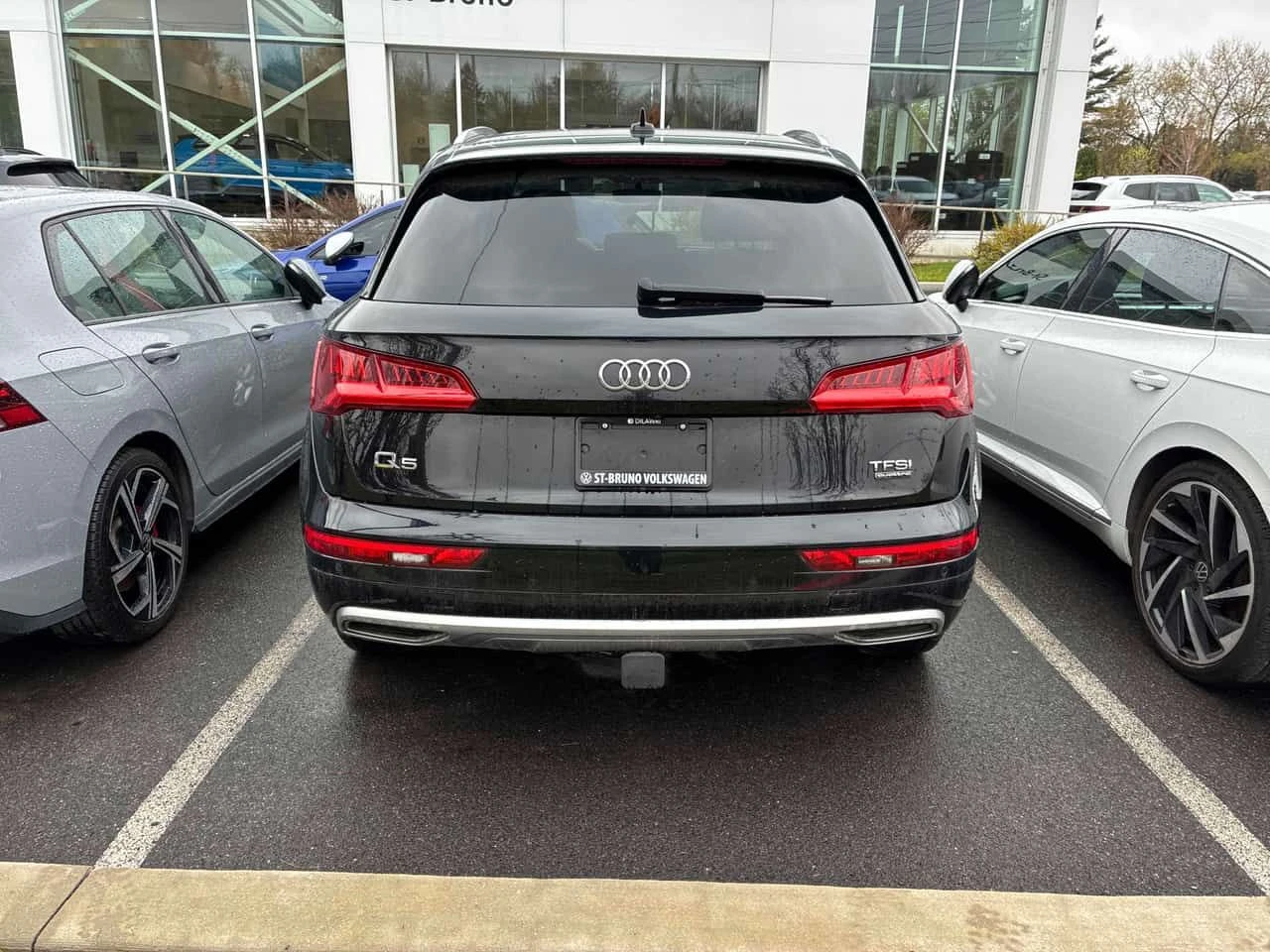 Audi Q5 * PROGRESSIV * ПАНО * ПОДГРЕВИ * KEYLESS * CARFAX, снимка 4 - Автомобили и джипове - 54556772