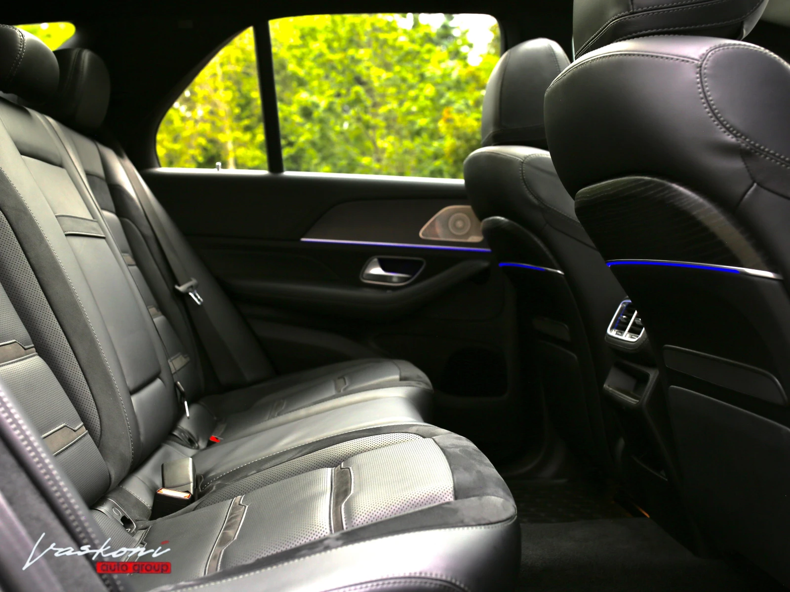 Mercedes-Benz GLE 63 S AMG V8 EQ Boost 4MATIC+ , снимка 17 - Автомобили и джипове - 54642137