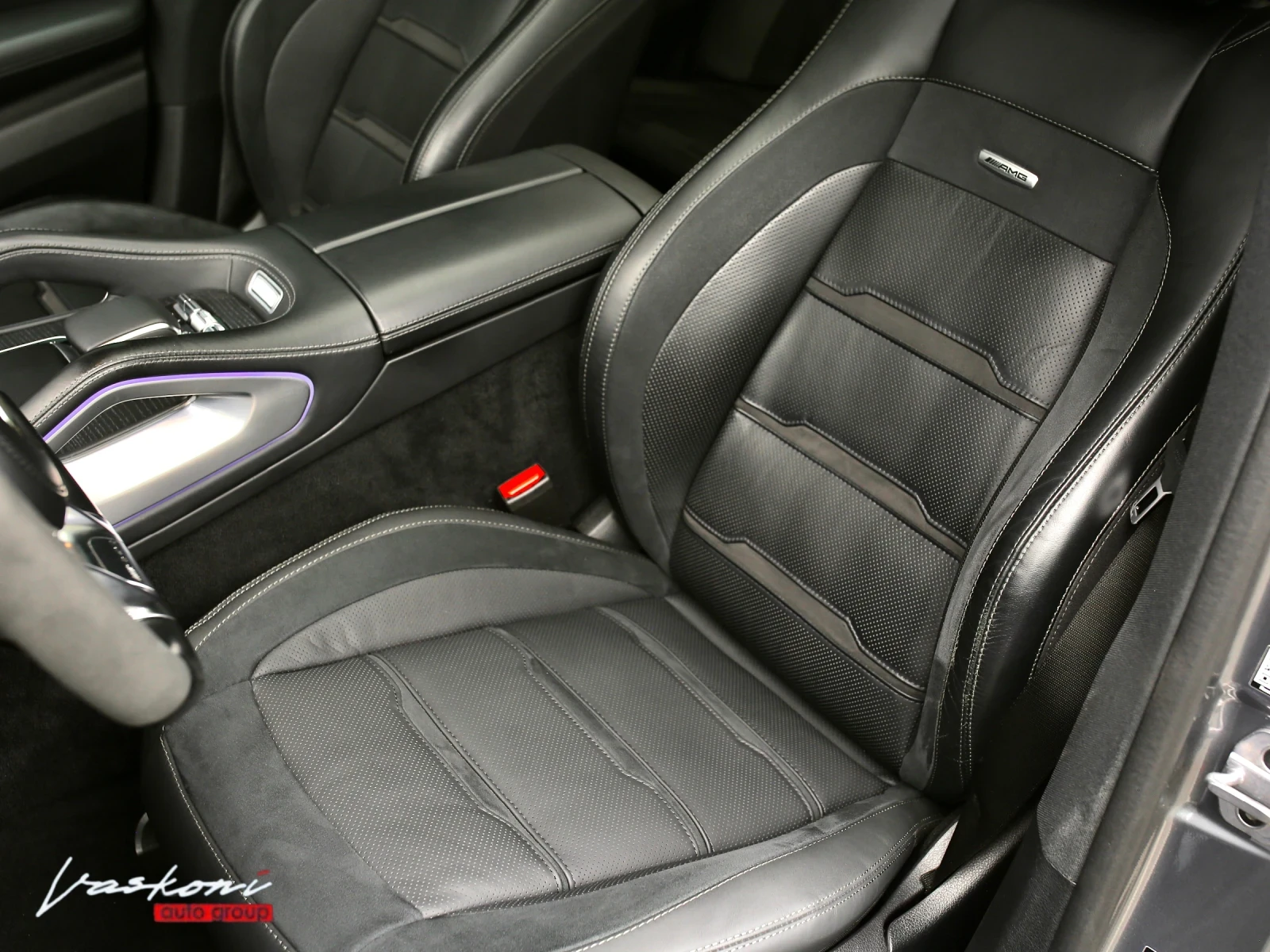 Mercedes-Benz GLE 63 S AMG V8 EQ Boost 4MATIC+ , снимка 11 - Автомобили и джипове - 54642137
