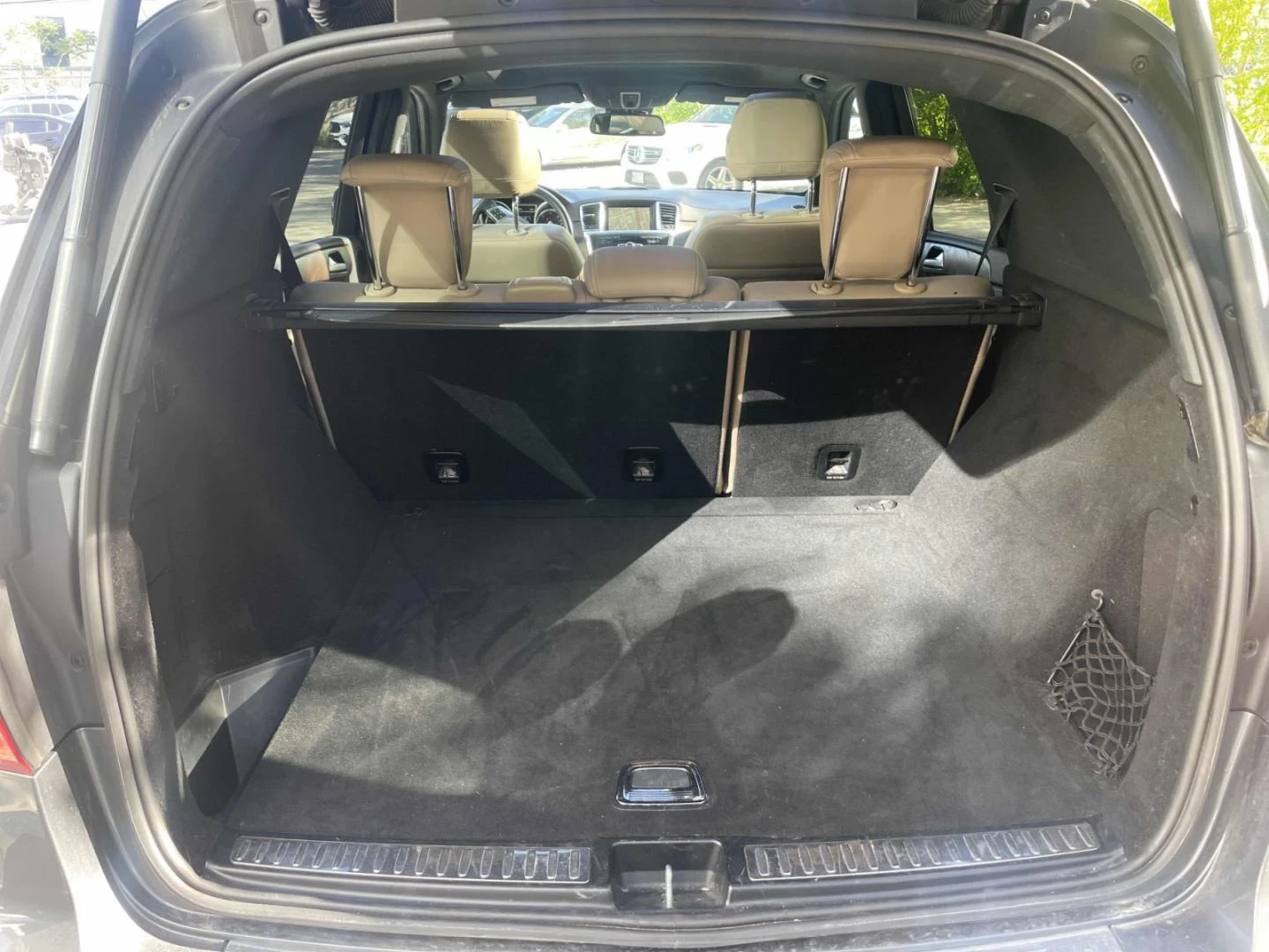 Mercedes-Benz ML 350 AMG-pkg| Harman/Kardon| 360| Keyless, снимка 14 - Автомобили и джипове - 54749897