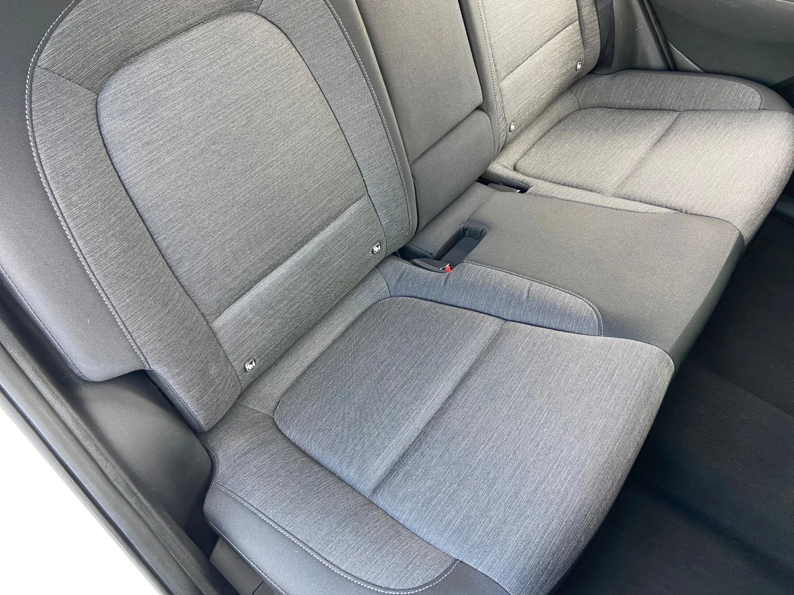 Hyundai Kona 64kw-204кс-Термо помпа!, снимка 14 - Автомобили и джипове - 54777409