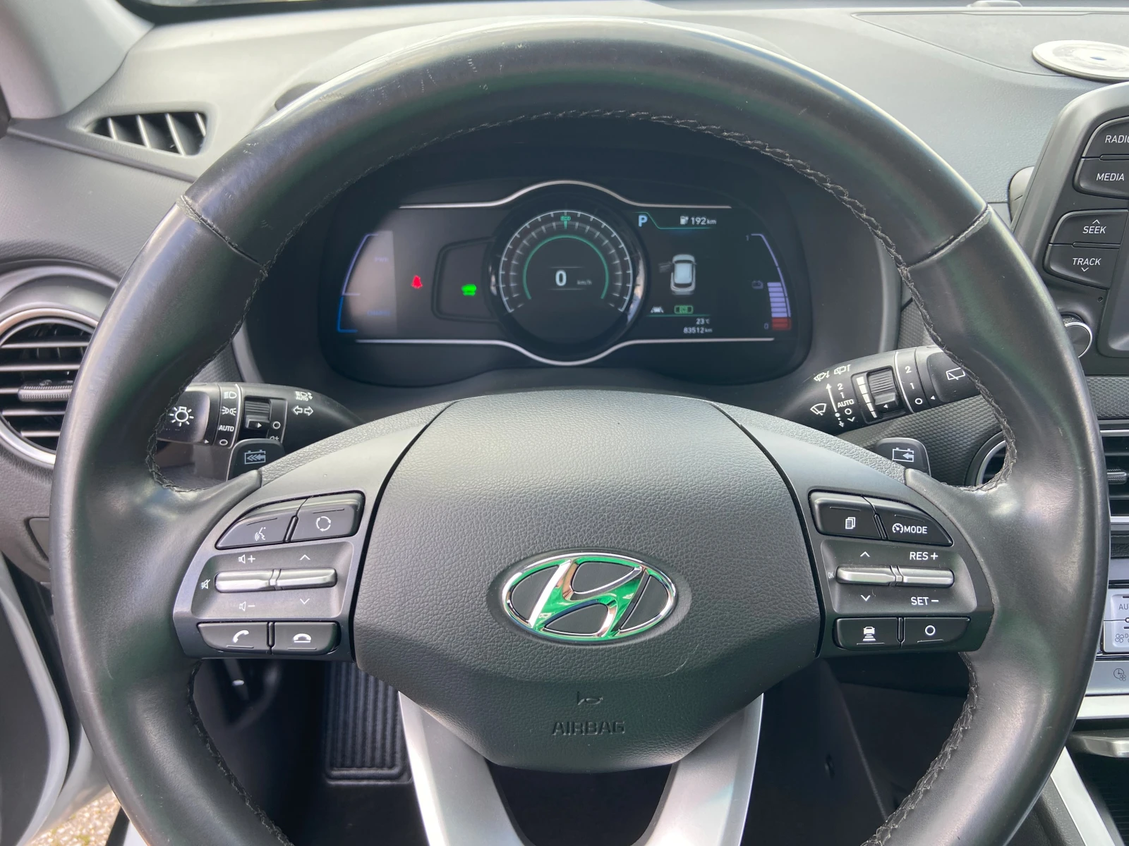 Hyundai Kona 64kw-204кс-Термо помпа!, снимка 9 - Автомобили и джипове - 54777409