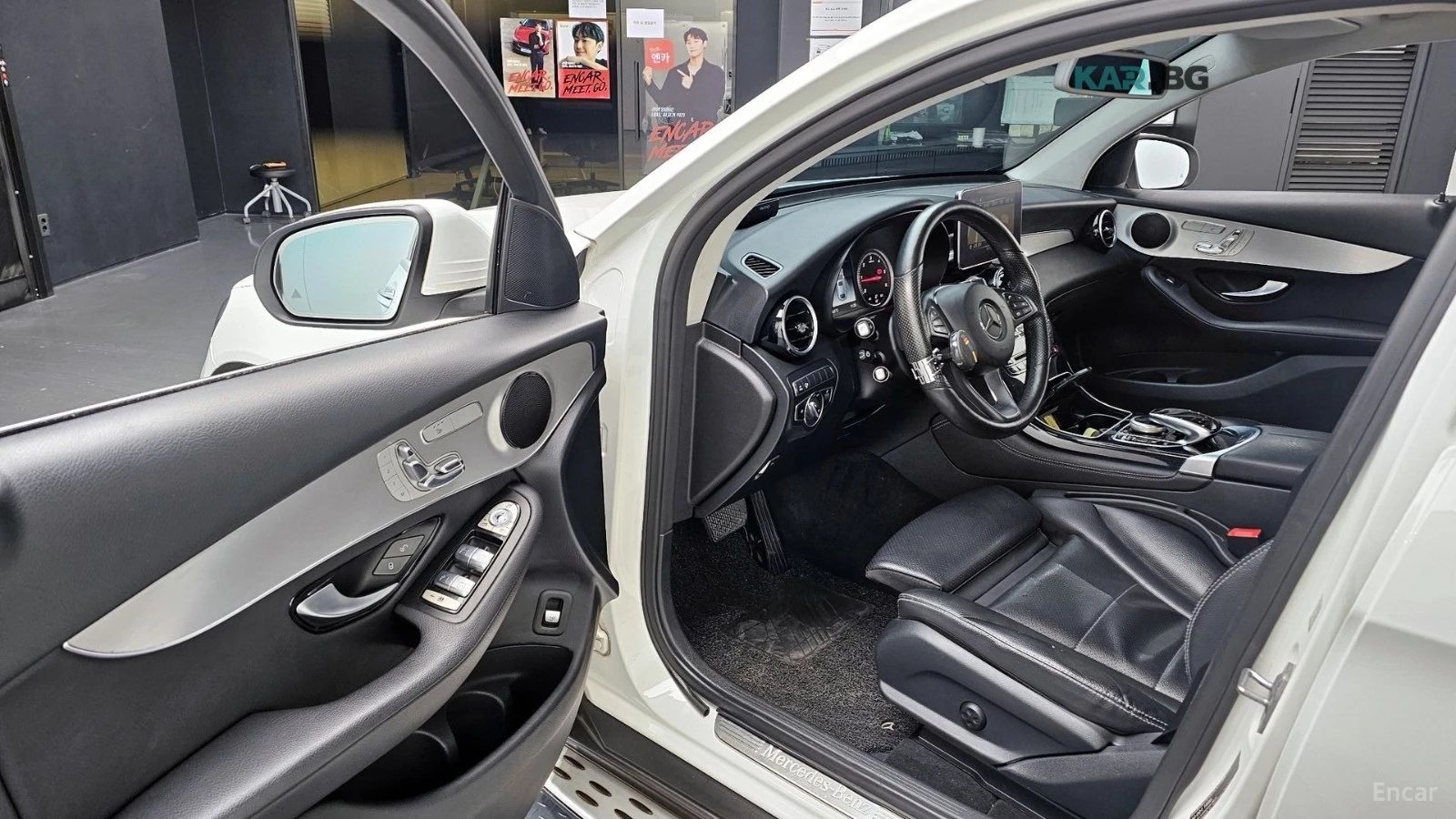 Mercedes-Benz GLC 220 * AMG* COUPE* 4MATIC* ПОДГРЕВ* 360* ШИБИДАХ* , снимка 10 - Автомобили и джипове - 55135042