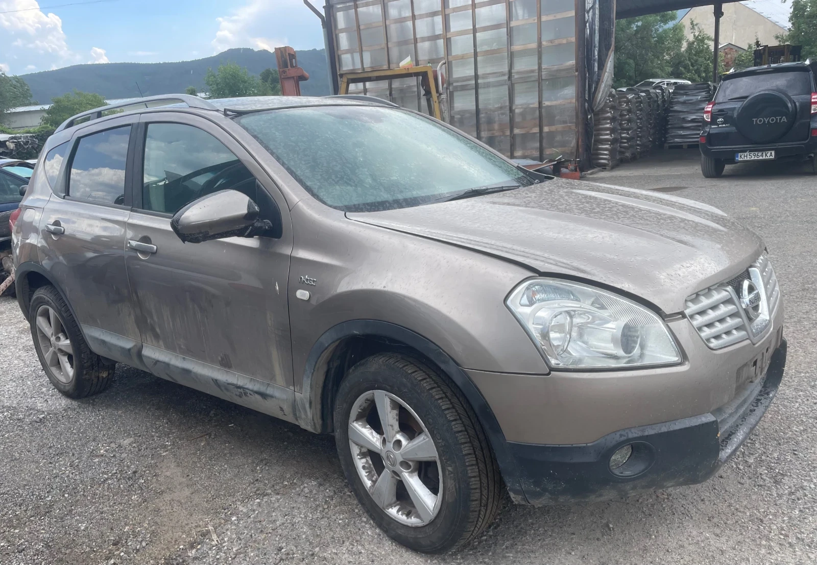 Nissan Qashqai 1.6 i