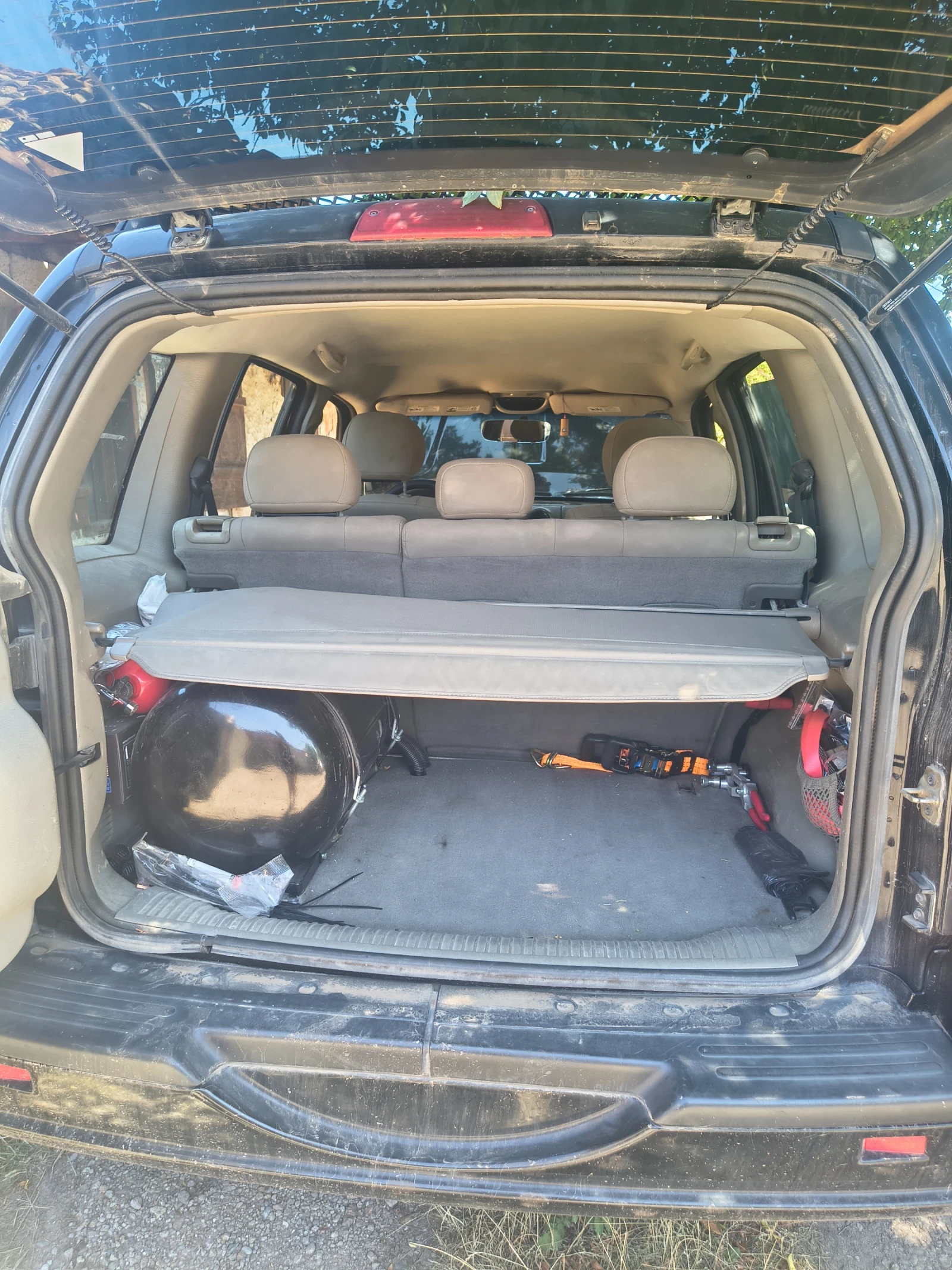 Jeep Cherokee Liberty 3.7, снимка 14 - Автомобили и джипове - 55673810