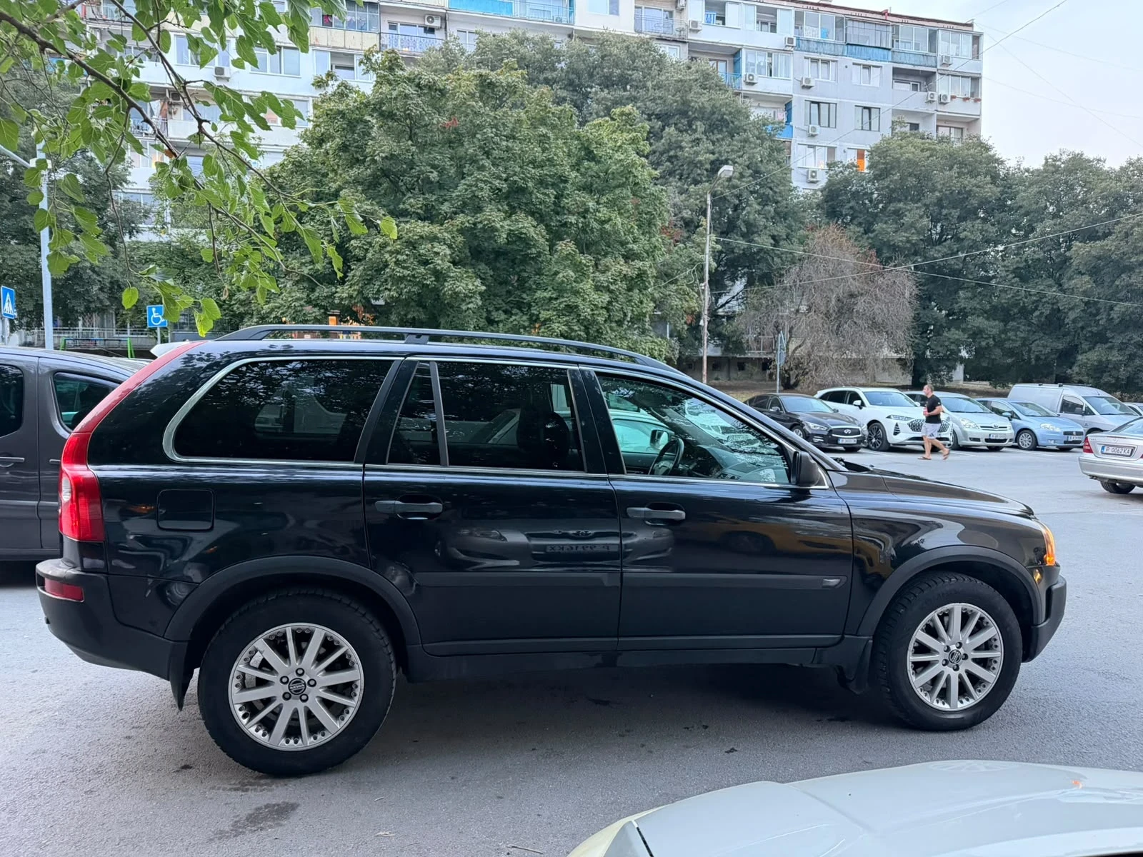 Volvo Xc90 2400, снимка 8 - Автомобили и джипове - 56057057