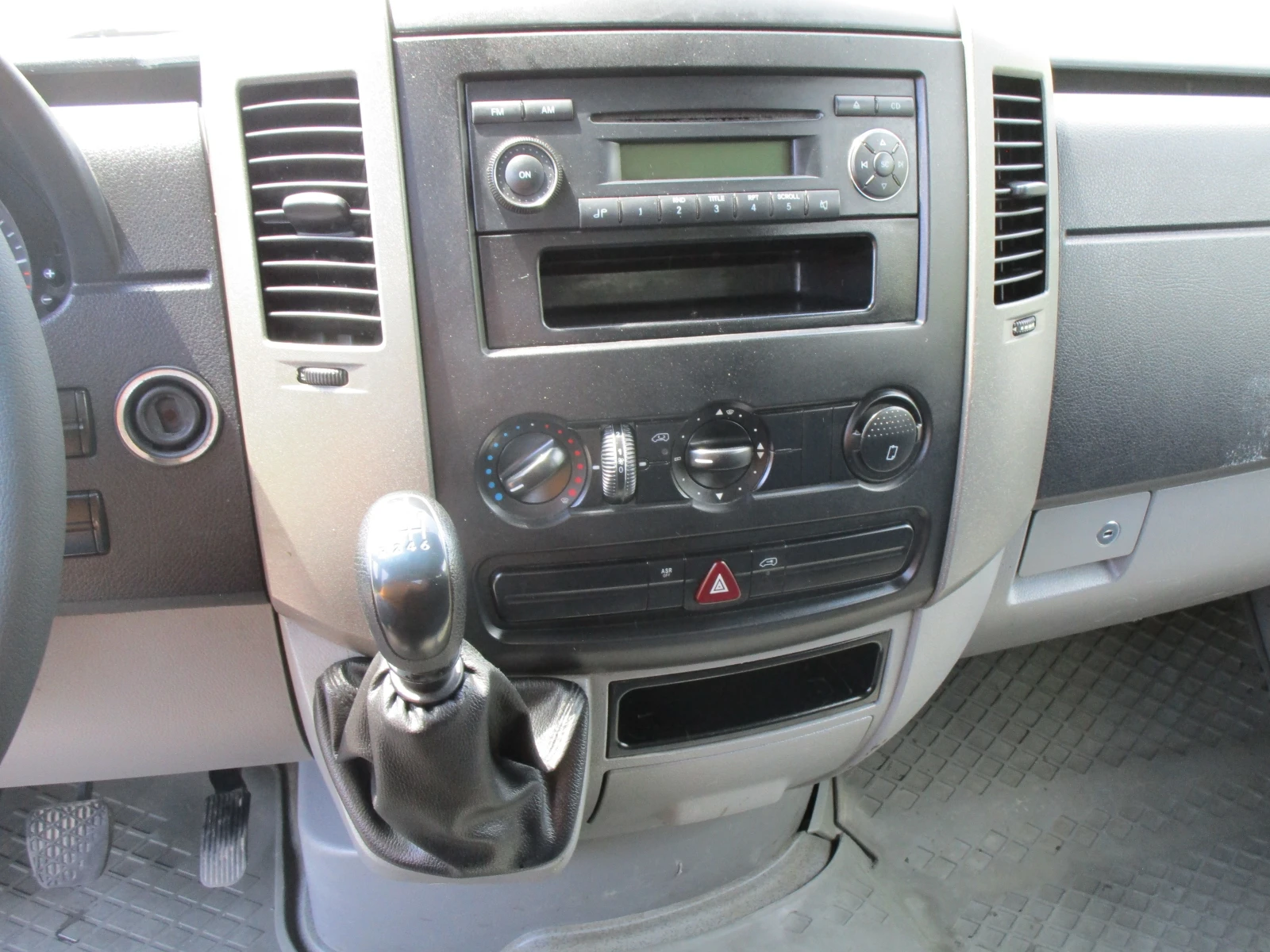 Mercedes-Benz Sprinter 515 3.5т, снимка 15 - Бусове и автобуси - 55534856