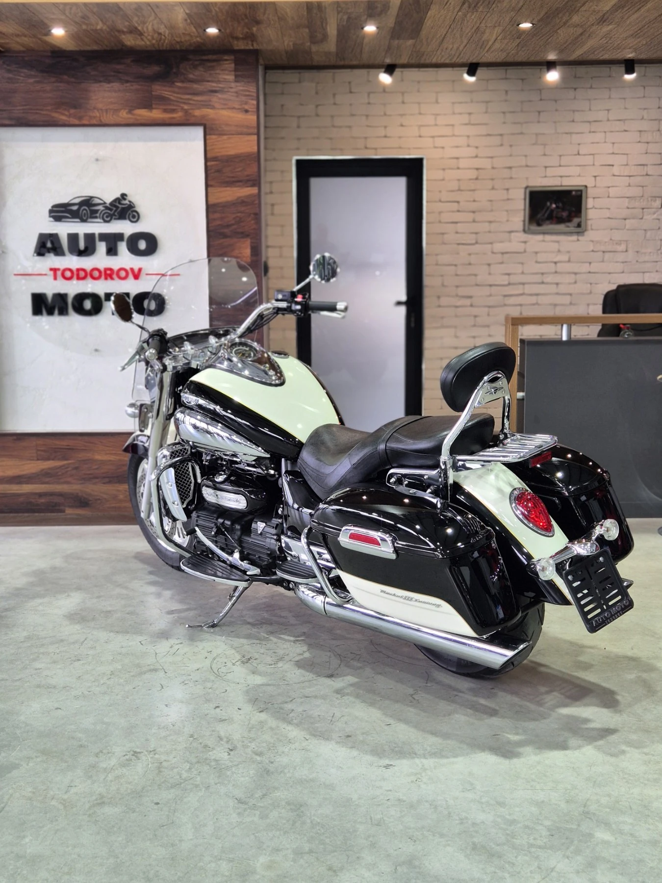 Triumph Rocket III 2300 Touring Нов внос от Швейцария!!!, снимка 5 - Мотоциклети и мототехника - 55317276