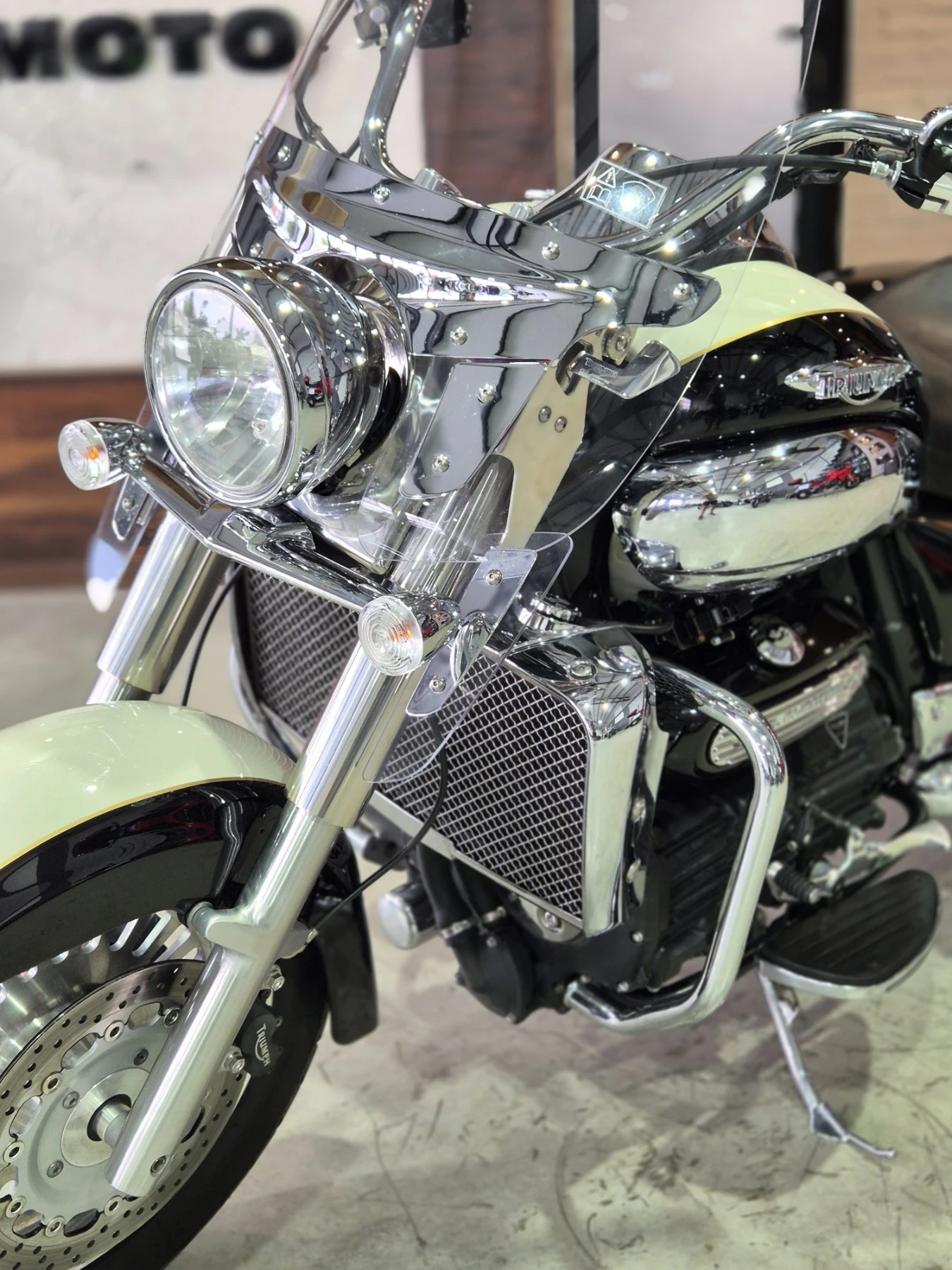 Triumph Rocket III 2300 Touring Нов внос от Швейцария!!!, снимка 10 - Мотоциклети и мототехника - 55317276