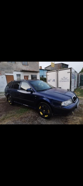 Skoda Octavia 1.8T L&K AGU КОМБИ, снимка 2