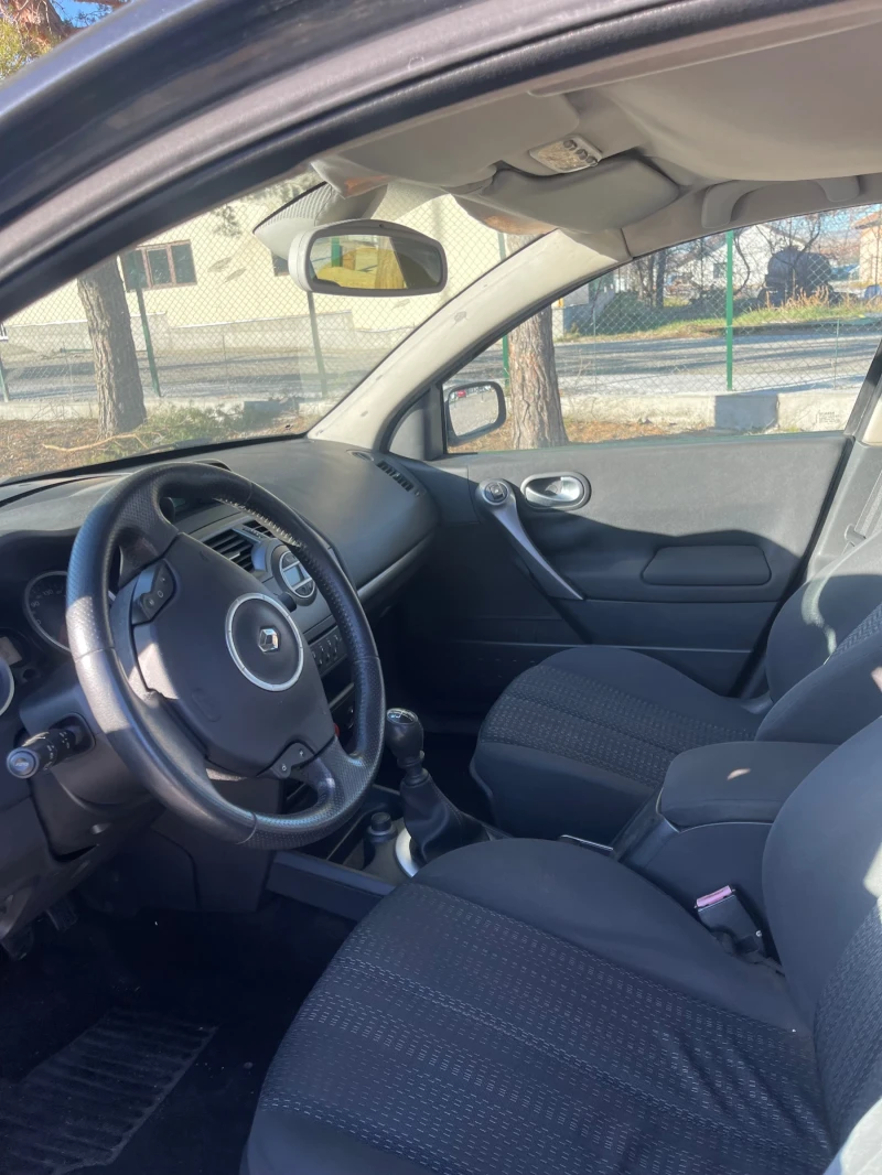 Renault Megane 1.5 dci, снимка 7 - Автомобили и джипове - 48138765