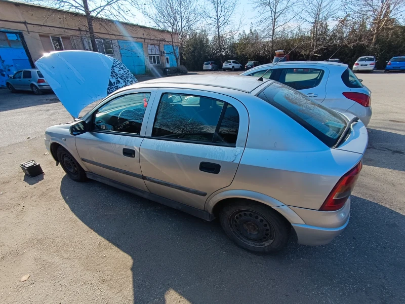 Opel Astra, снимка 2 - Автомобили и джипове - 49242856