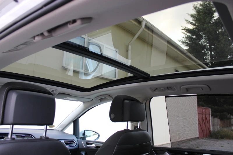 VW Touran, снимка 9 - Автомобили и джипове - 51908967