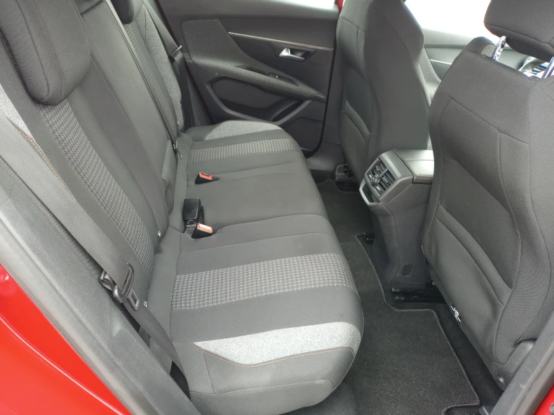 Peugeot 3008 1.6 Blue-HDi* CAMERA* NAVI* LED* 159600км* , снимка 10 - Автомобили и джипове - 49892888