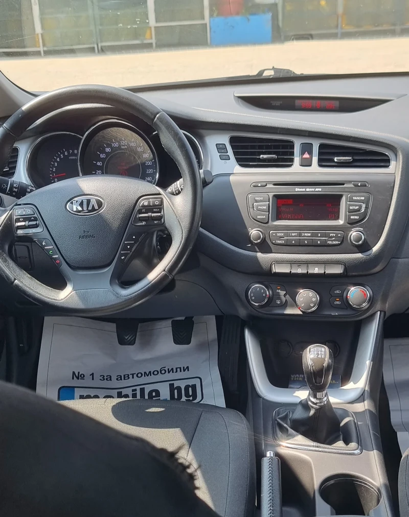 Kia Ceed 1.6i  Бензин, Щвейцария, снимка 15 - Автомобили и джипове - 50740105