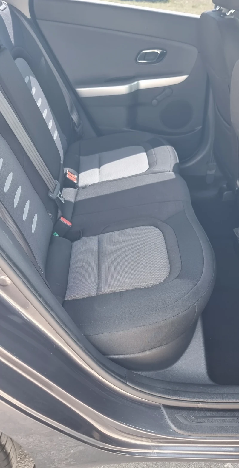 Kia Ceed 1.6i  Бензин, Щвейцария, снимка 12 - Автомобили и джипове - 50740105