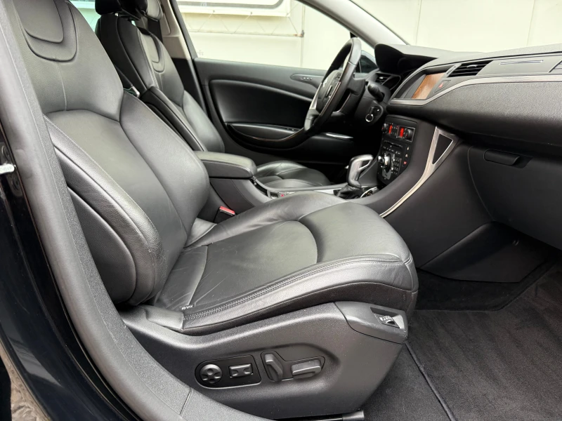 Citroen C5 3.0hdi V6 EXCLUSIVE ПОДГРЕВ МАСАЖ КОЖА NAVI XENON , снимка 9 - Автомобили и джипове - 51864780
