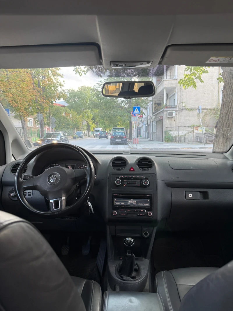 VW Caddy, снимка 8 - Автомобили и джипове - 52430685