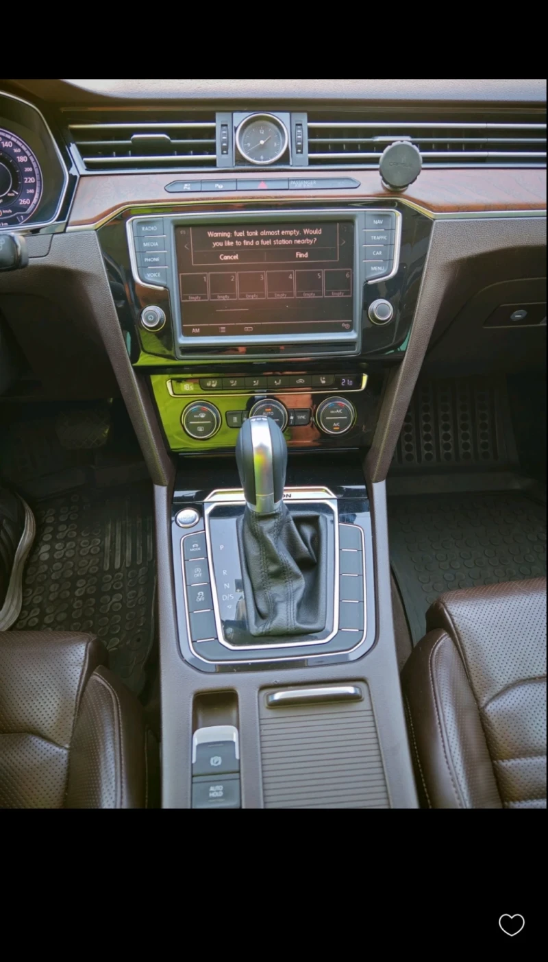 VW Passat, снимка 9 - Автомобили и джипове - 52025335