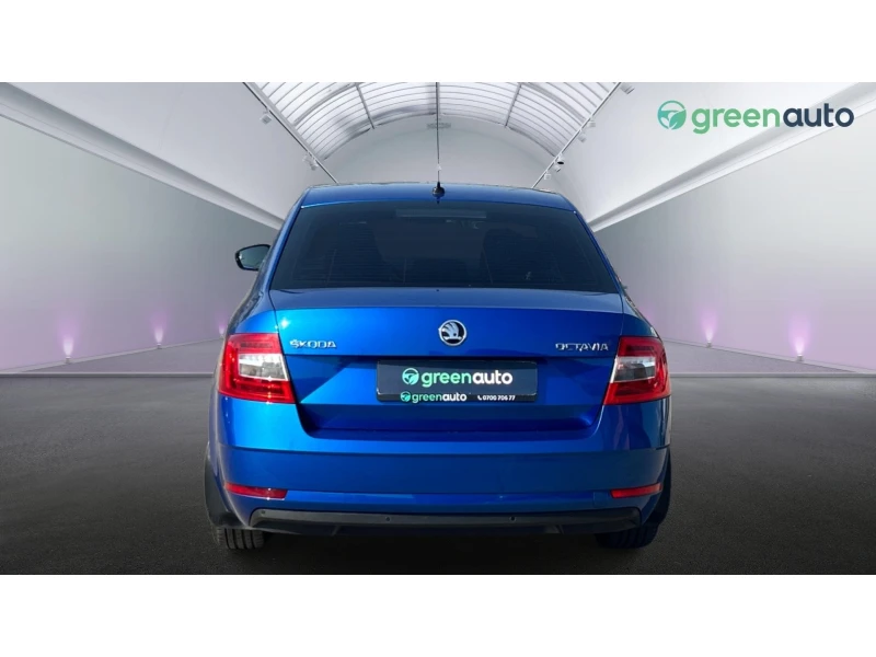 Skoda Octavia 1.6 TDi, Месечна вноска от 370 лв., снимка 4 - Автомобили и джипове - 52391246