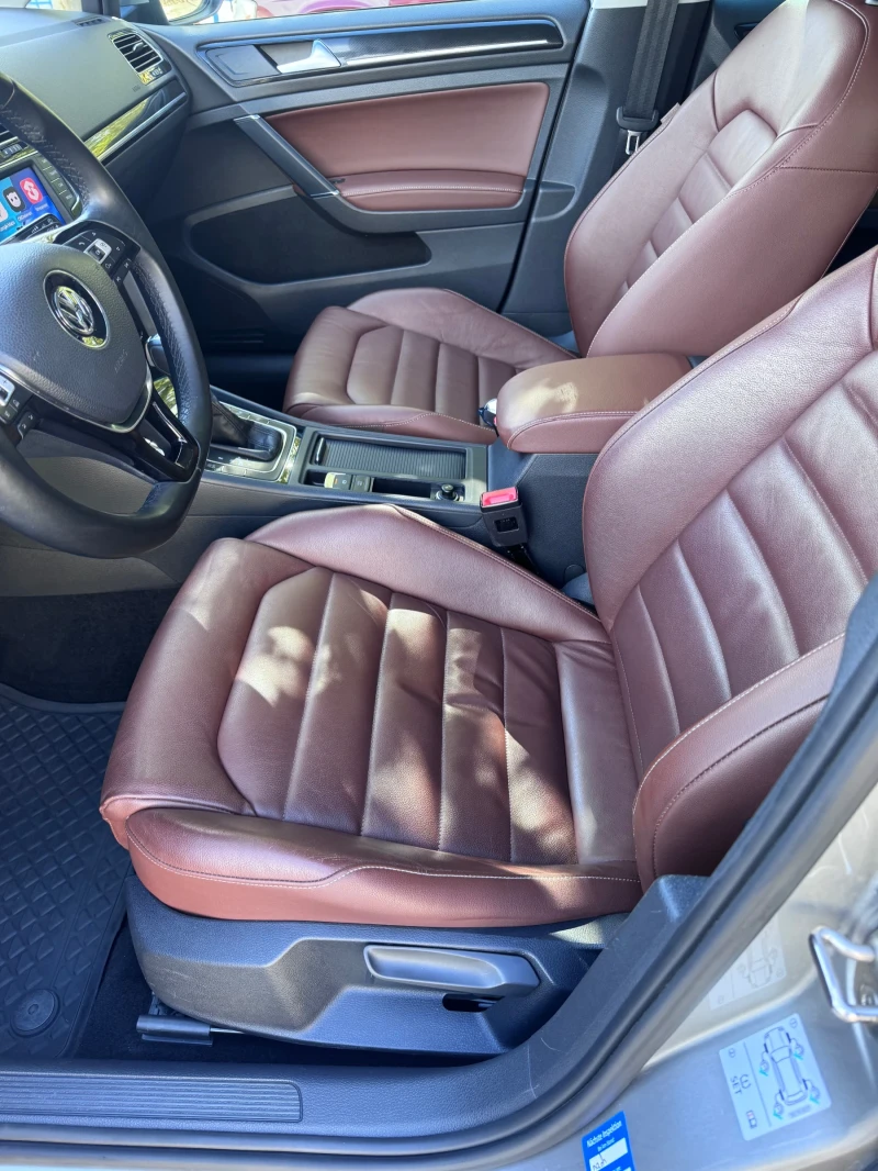 VW Golf 2.0 TDI Highline Open Sky (Стъклен таван), снимка 6 - Автомобили и джипове - 52419188