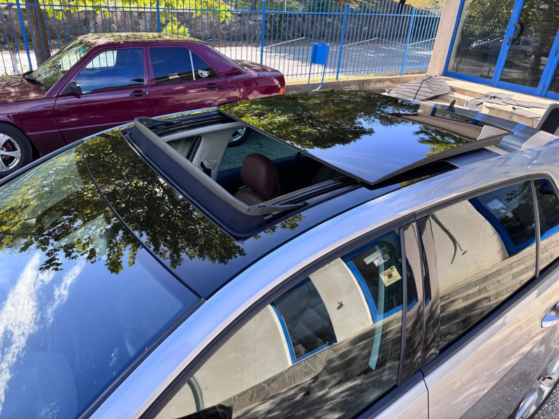 VW Golf 2.0 TDI Highline Open Sky (Стъклен таван), снимка 11 - Автомобили и джипове - 52419188