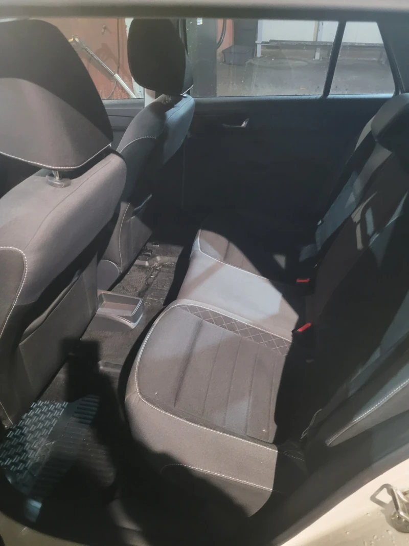 Skoda Fabia Комби , снимка 11 - Автомобили и джипове - 52485470