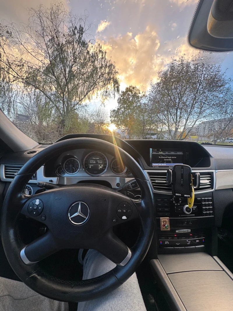 Mercedes-Benz E 350, снимка 9 - Автомобили и джипове - 52851965